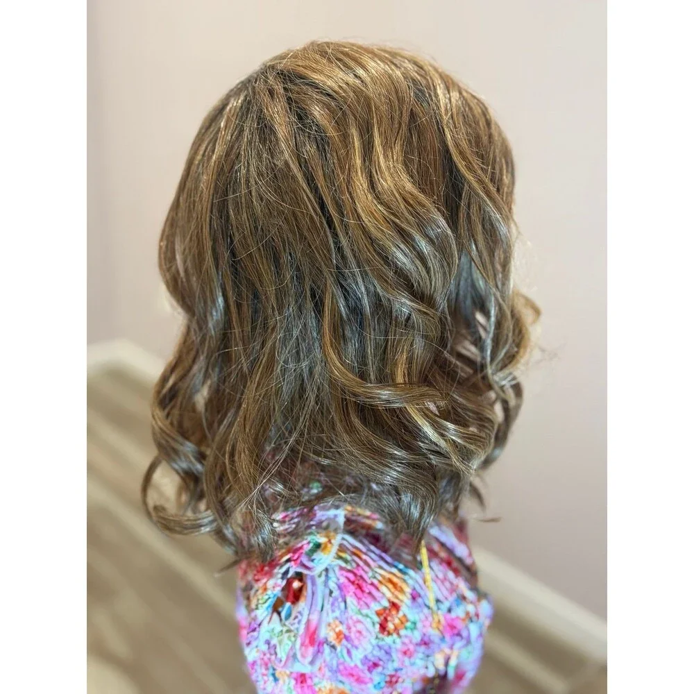 Belle tress “Amaretto-E” wig in color Mocha with cream New
